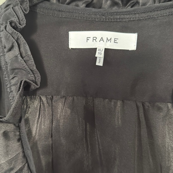 Frame Ruffle Sleeveless Blouse in Black - Picture 2 of 3